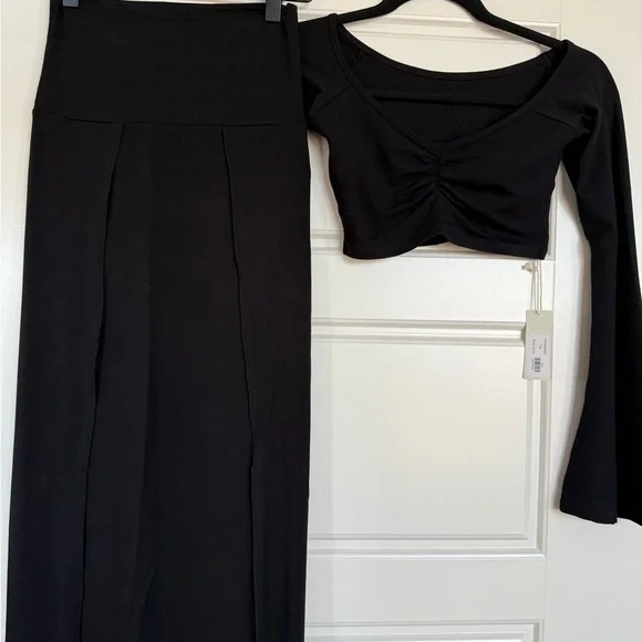 Royal Codes Black Two-Piece Set - Picture 2 of 7